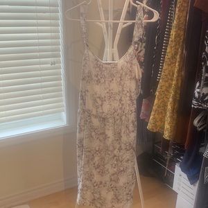 New never worn Reitmans floral dress